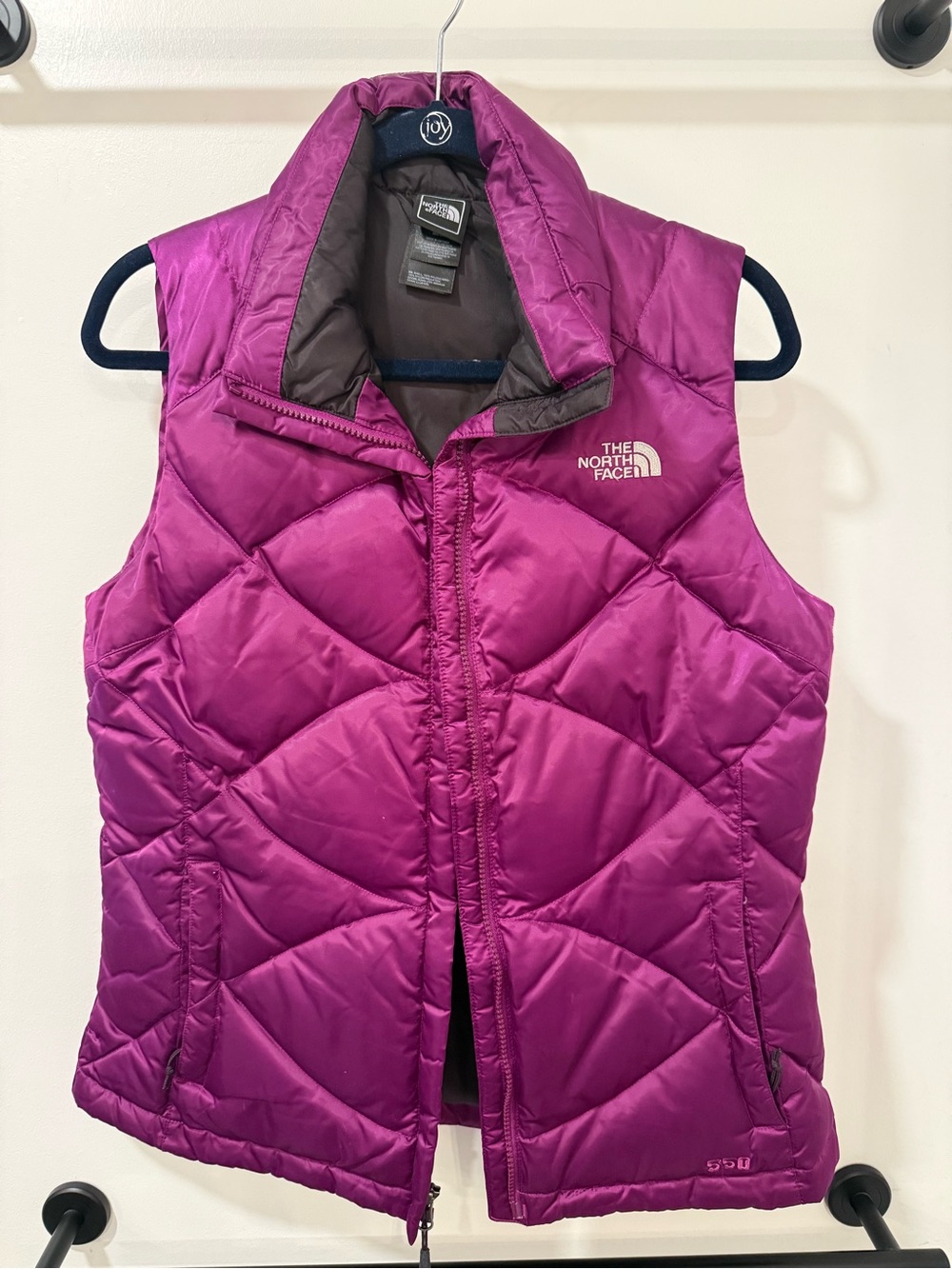 The North Face Women's 550 Down Puffer Vest — Magenta - size M